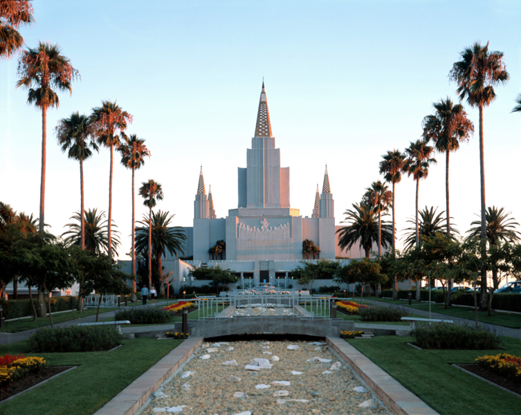 oakland_temple.jpg